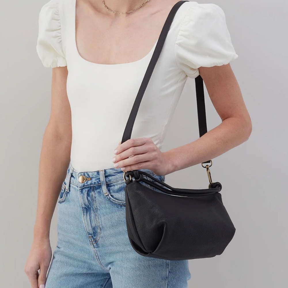 ✨Sold✨Hobo International Lindley Black Pebbled Leather Convertible Crossbody
